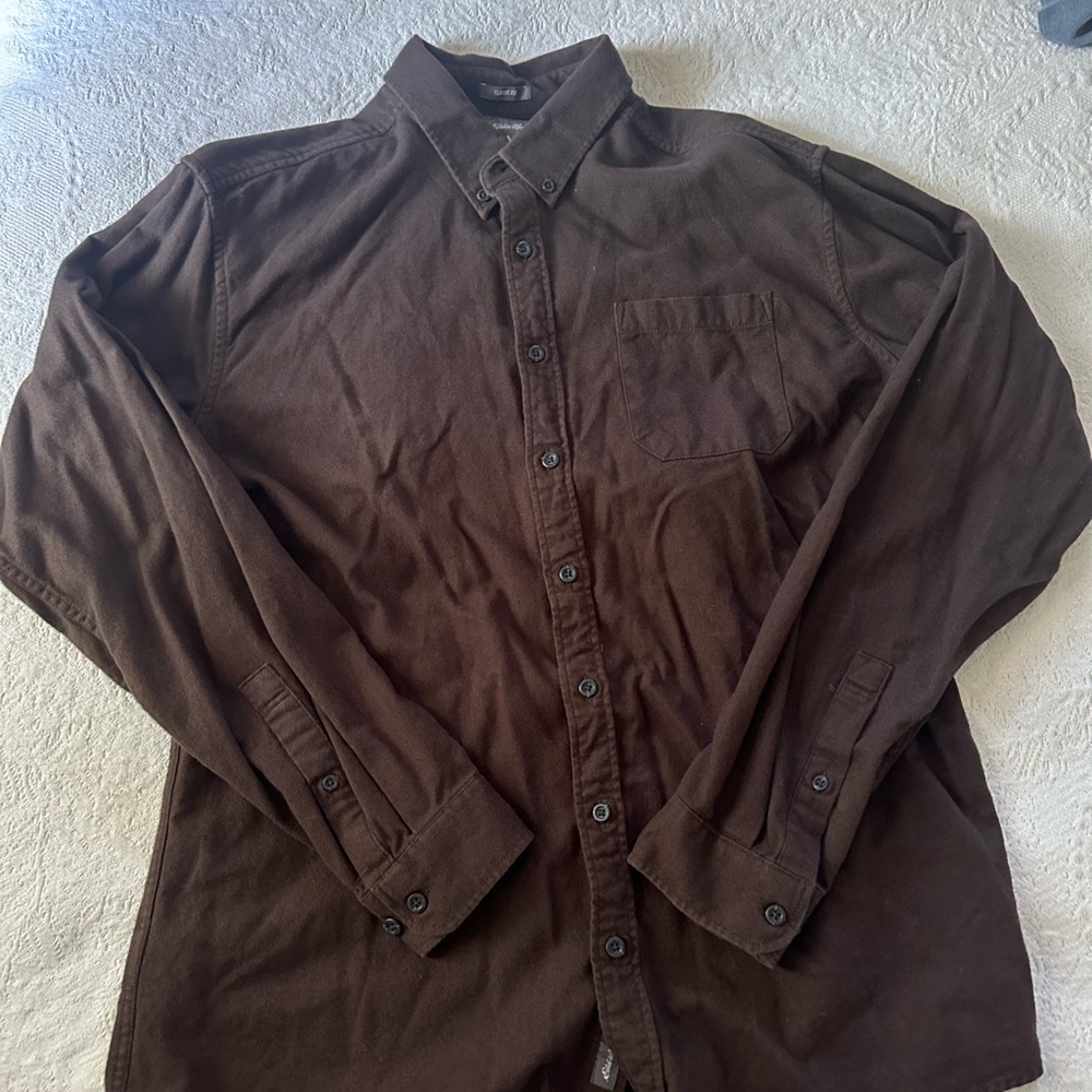 Eddie Bauer Men's Casual Button Down Shirt - Brown